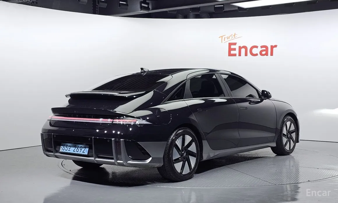 Фото 2 - Hyundai Ioniq 6