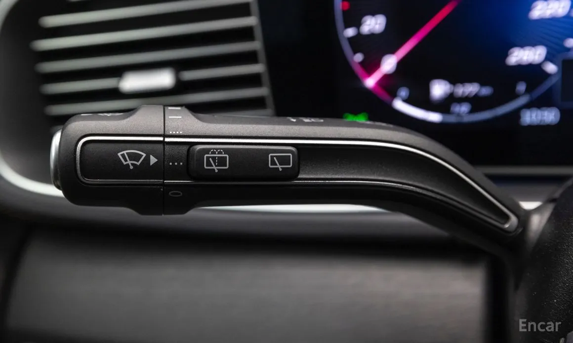 Фото 18 - Mercedes-Benz GLS-Class