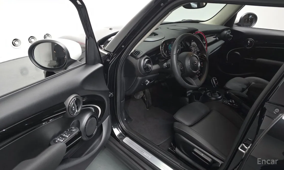 Фото 11 - Mini Cooper