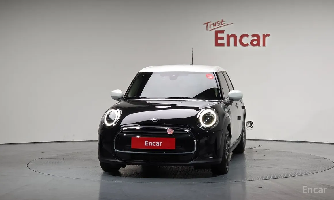 Фото 3 - Mini Cooper