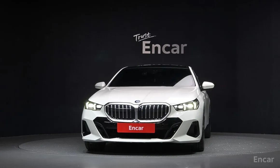 Фото 3 - BMW 5 Series