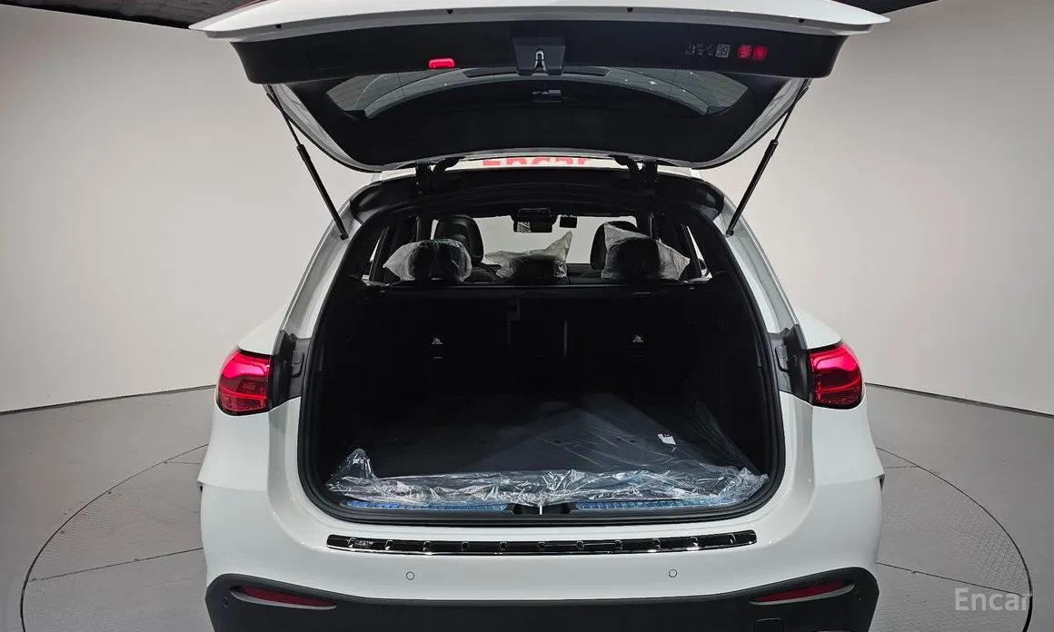 Фото 20 - Mercedes-Benz GLC-Class