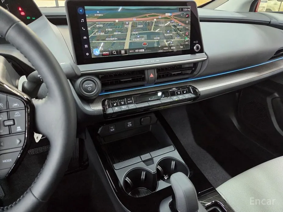 Фото 7 - Toyota Prius