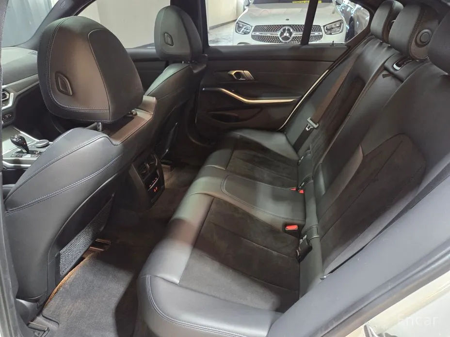 Фото 12 - BMW 3 Series