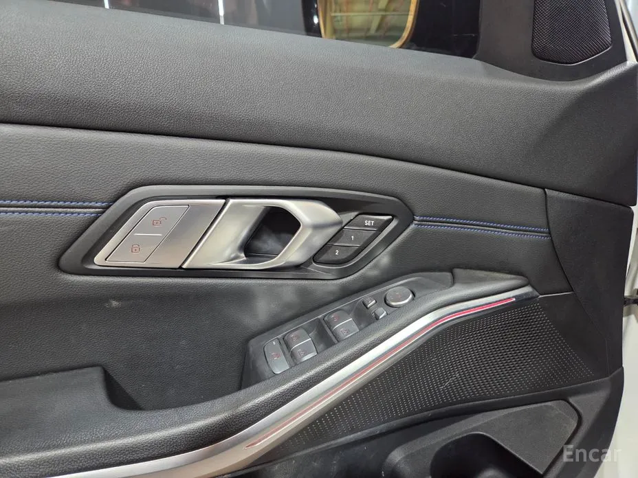 Фото 13 - BMW 3 Series