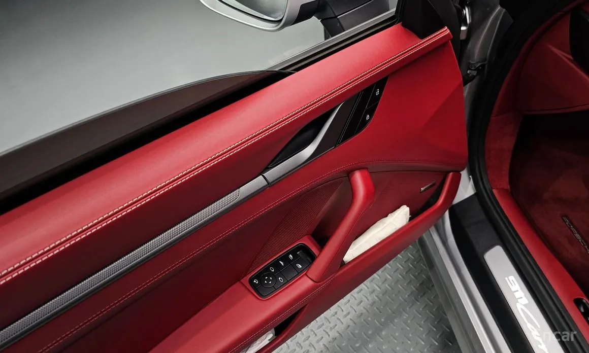 Фото 18 - Porsche 911