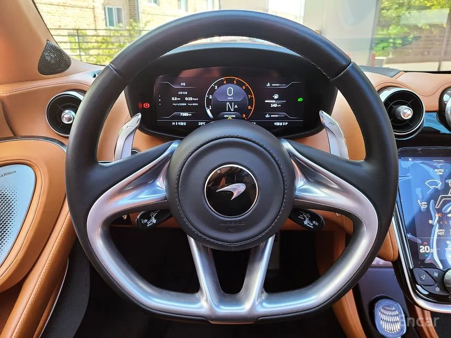 Фото 8 - McLaren GT