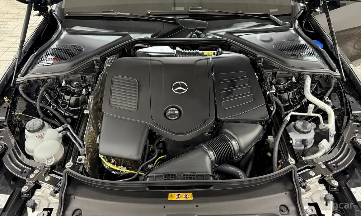 Фото 6 - Mercedes-Benz E-Class