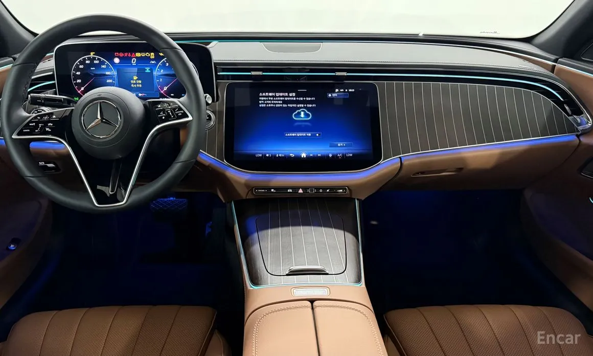 Фото 7 - Mercedes-Benz E-Class