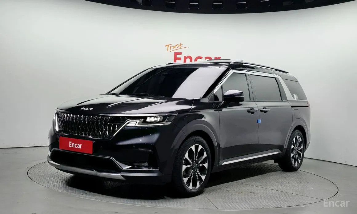 Фото 1 - Kia Carnival