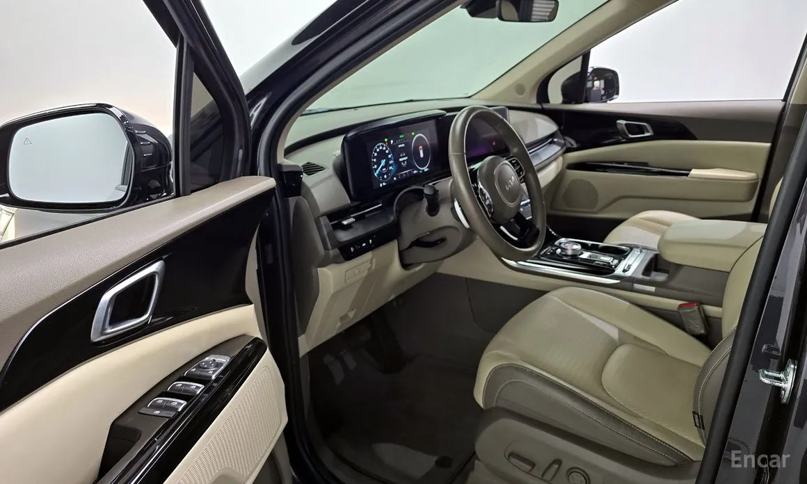 Фото 10 - Kia Carnival