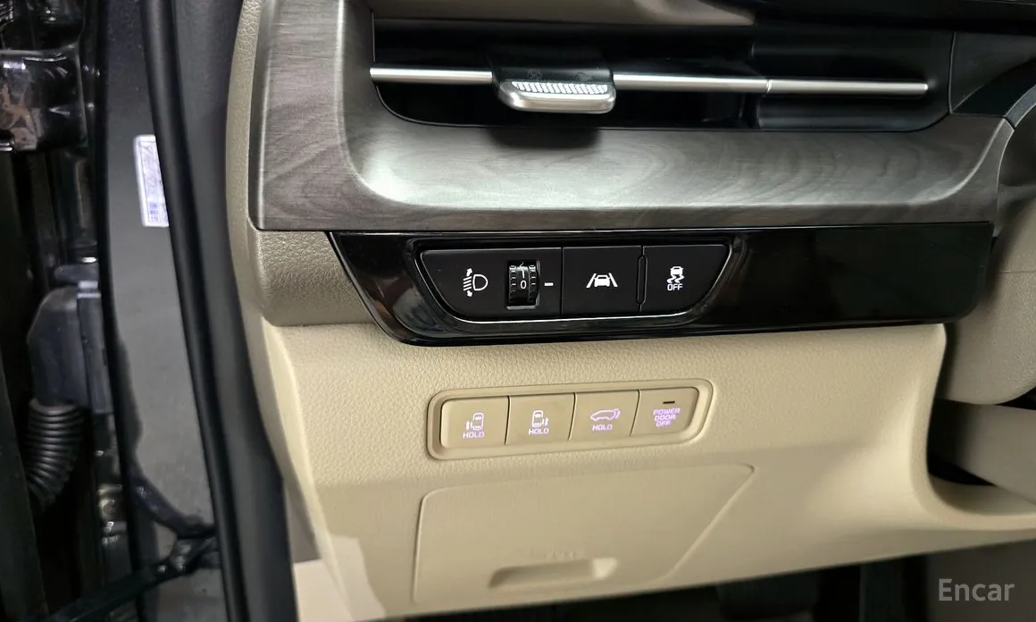 Фото 13 - Kia Carnival