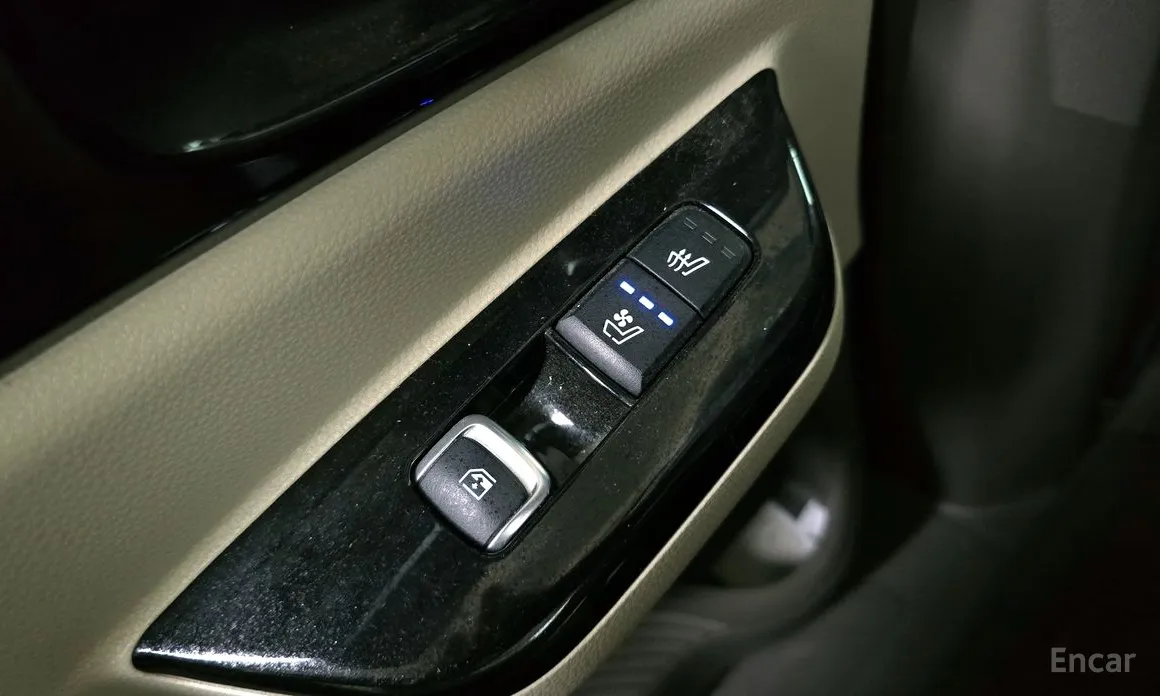 Фото 17 - Kia Carnival