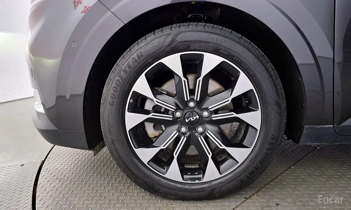 Фото 5 - Kia Carnival