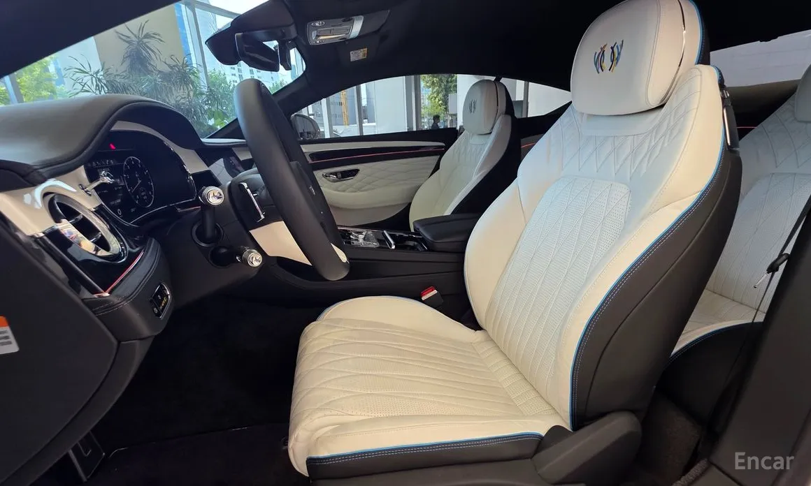 Фото 12 - Bentley Continental GT