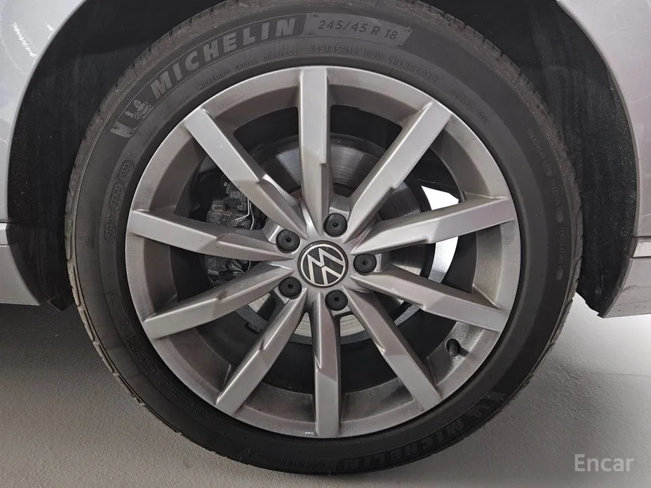 Фото 5 - Volkswagen Passat