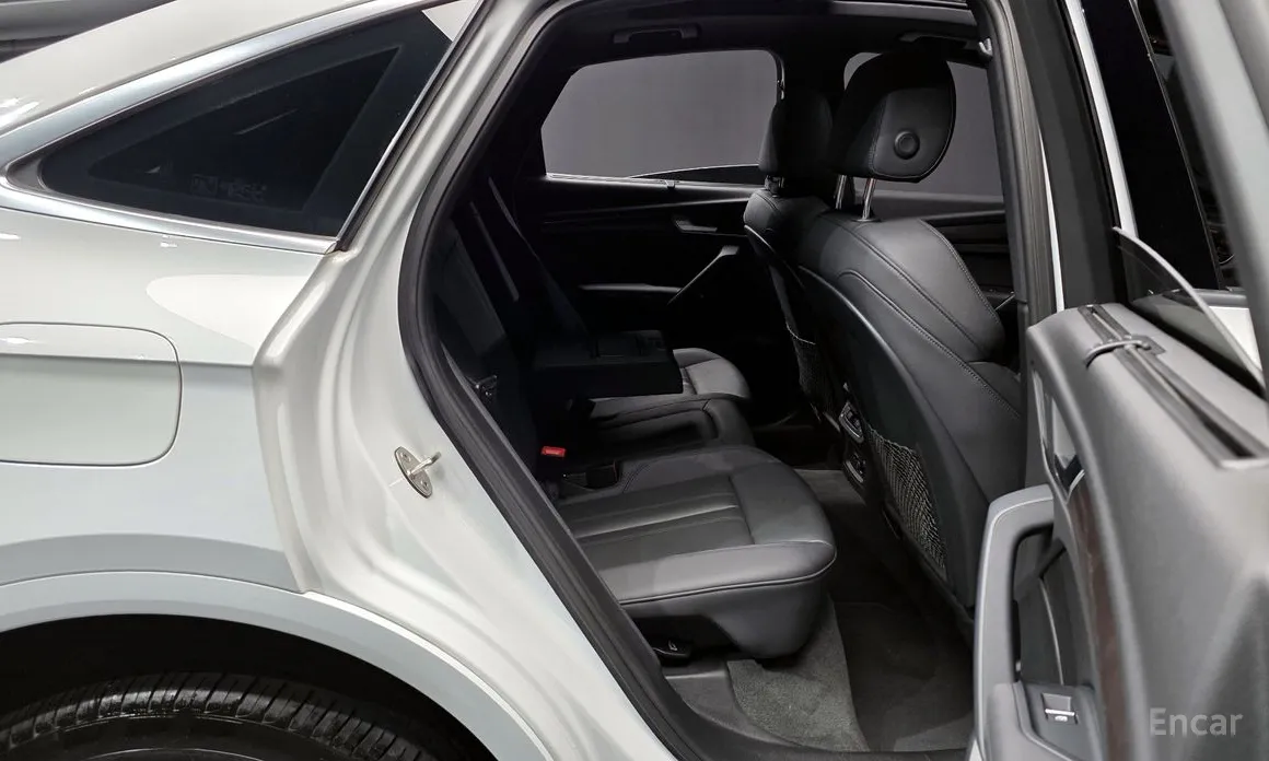 Фото 12 - Audi Q5