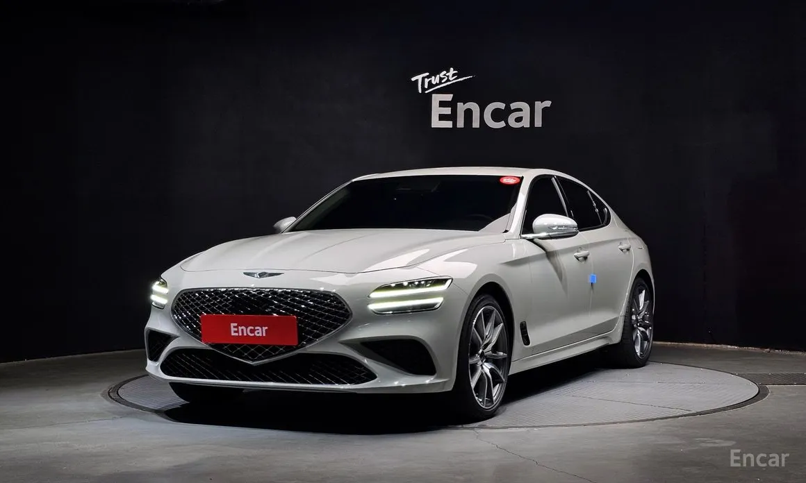 Фото 1 - Genesis G70