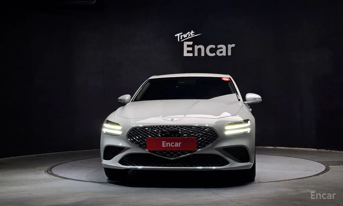 Фото 3 - Genesis G70