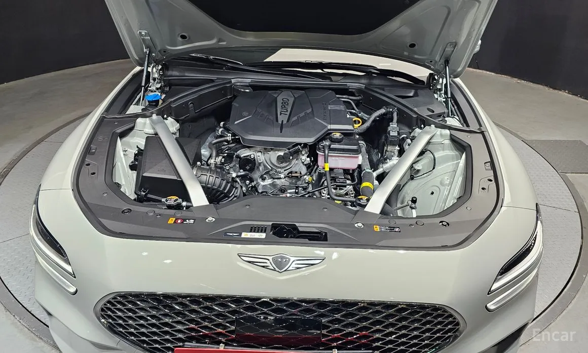 Фото 6 - Genesis G70