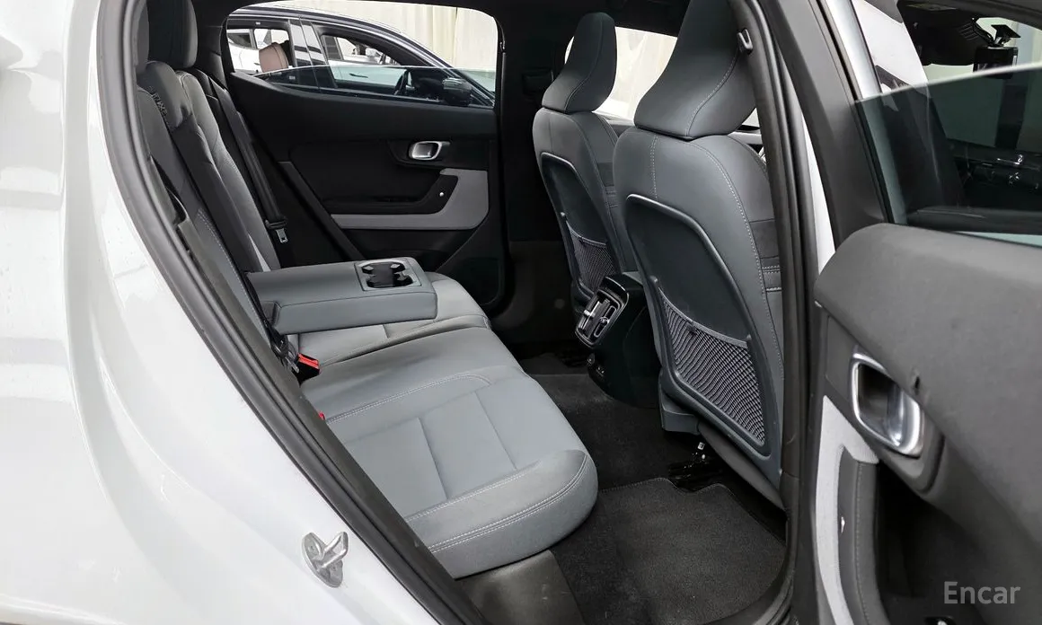 Фото 12 - Polestar 2