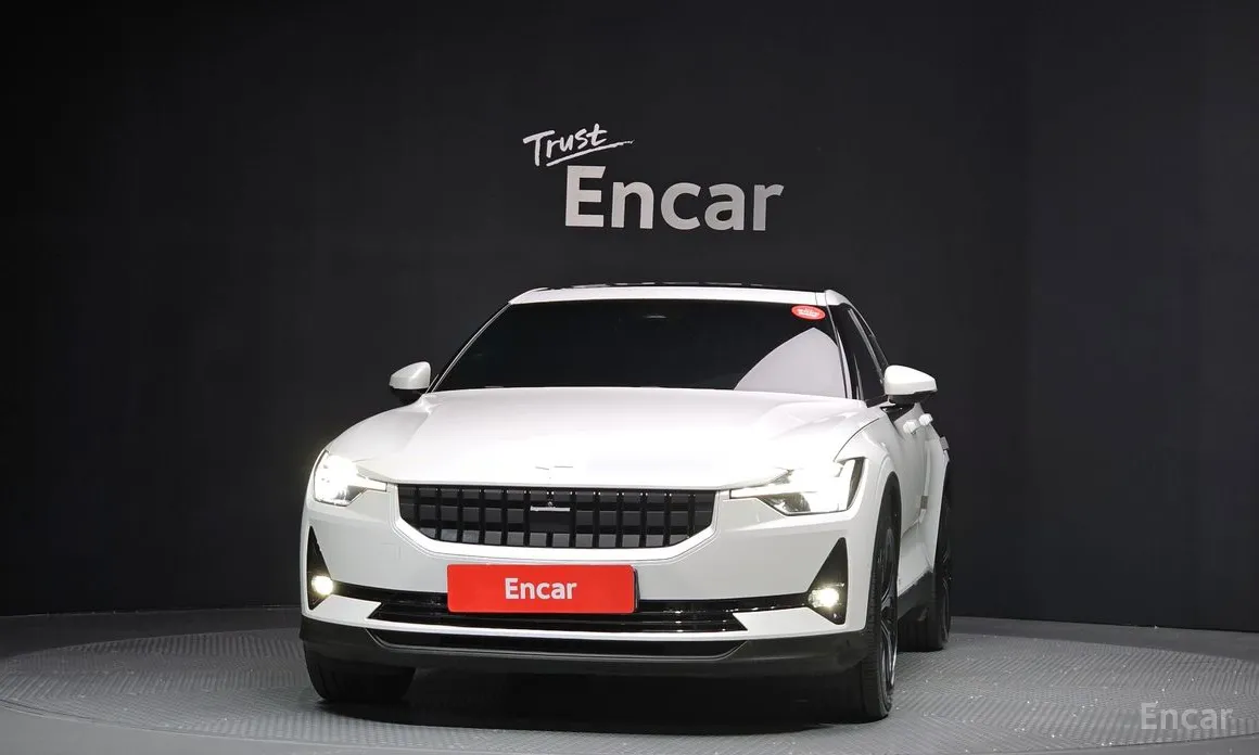 Фото 3 - Polestar 2