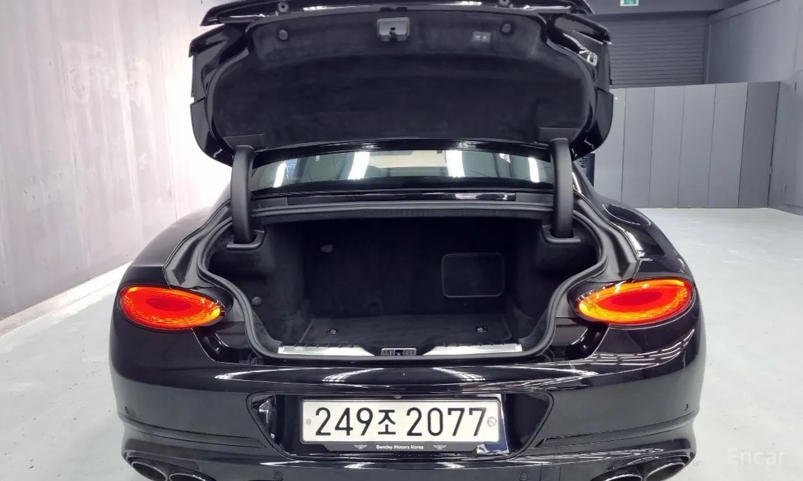 Фото 18 - Bentley Continental GT