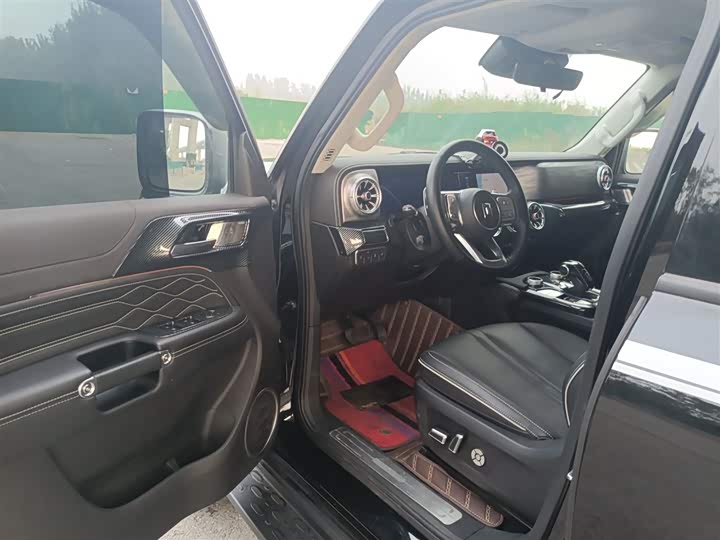 Фото 16 - Tank 300