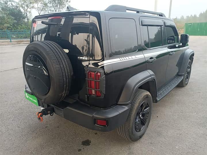 Фото 7 - Tank 300