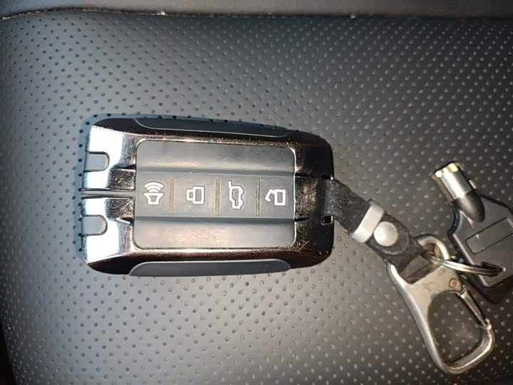 Фото 9 - Tank 300