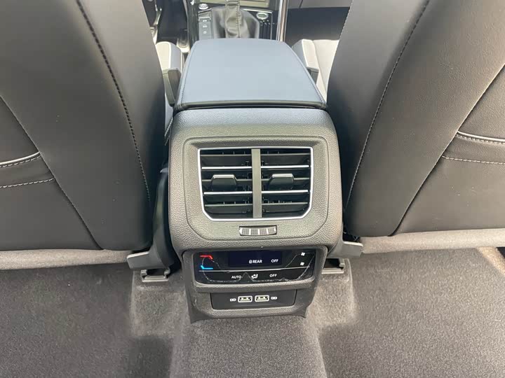 Фото 17 - Volkswagen Tayron