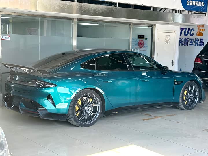 Фото 5 - Xiaomi SU7 Ultra