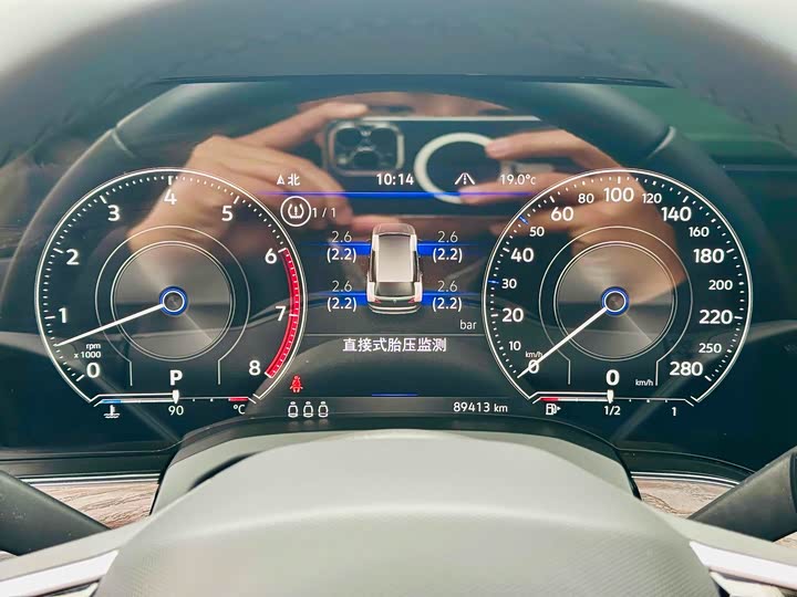 Фото 10 - Volkswagen Touareg