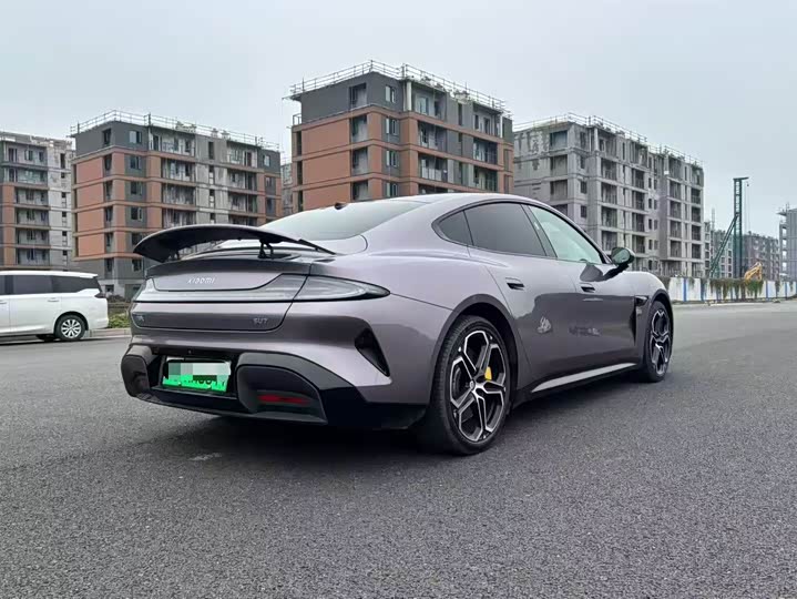 Фото 9 - Xiaomi SU7