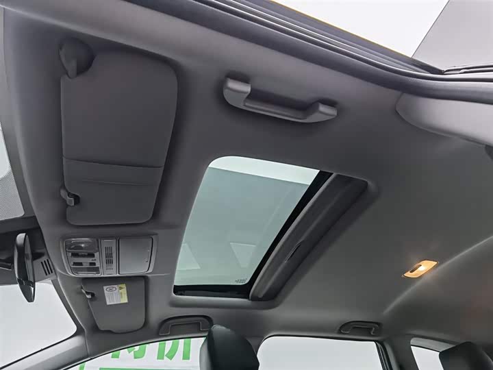 Фото 14 - Honda CR-V