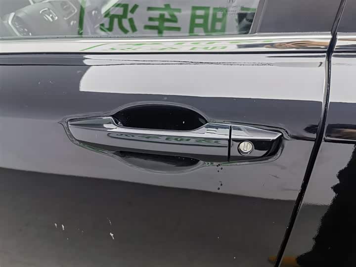 Фото 18 - Honda CR-V