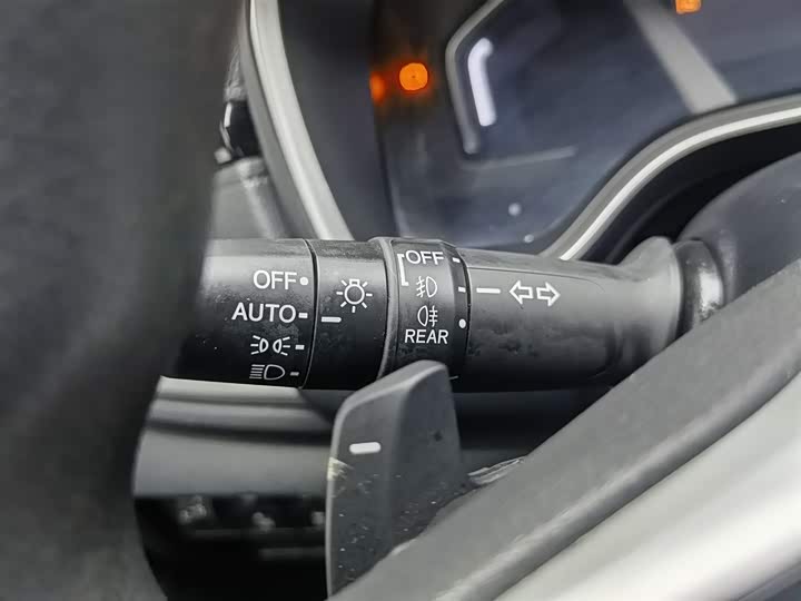 Фото 21 - Honda CR-V