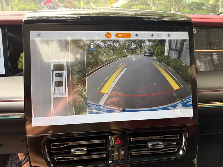 Фото 17 - GAC Trumpchi M8