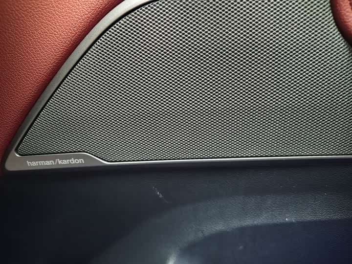 Фото 16 - BMW 5 Series