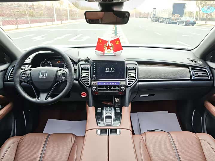 Фото 13 - Honda UR-V