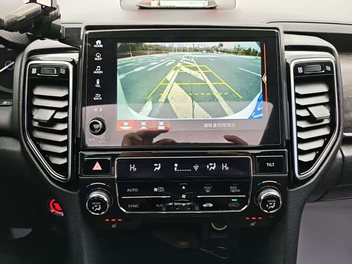 Фото 18 - Honda UR-V