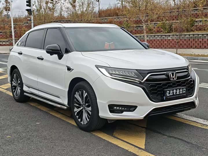 Фото 3 - Honda UR-V