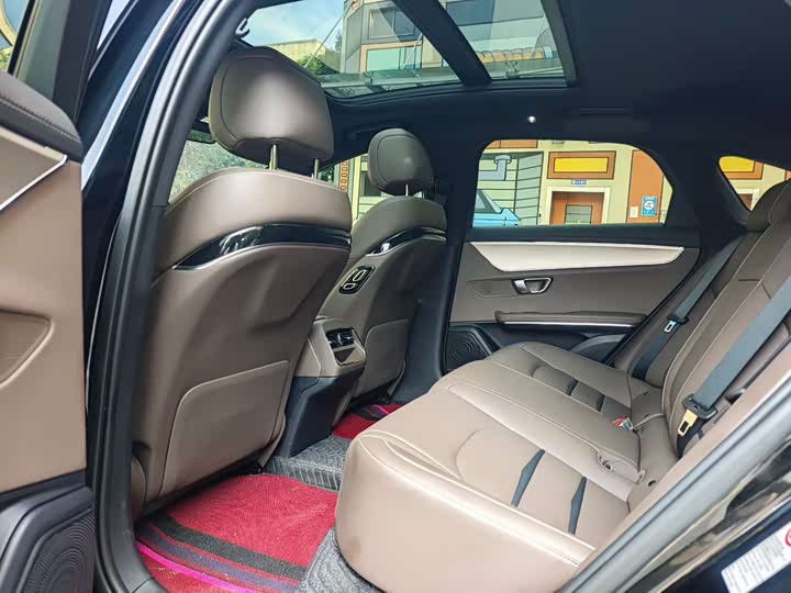 Фото 6 - BYD Han