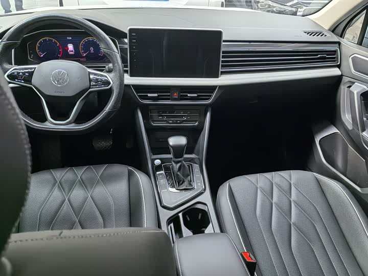 Фото 6 - Volkswagen Tiguan L Pro