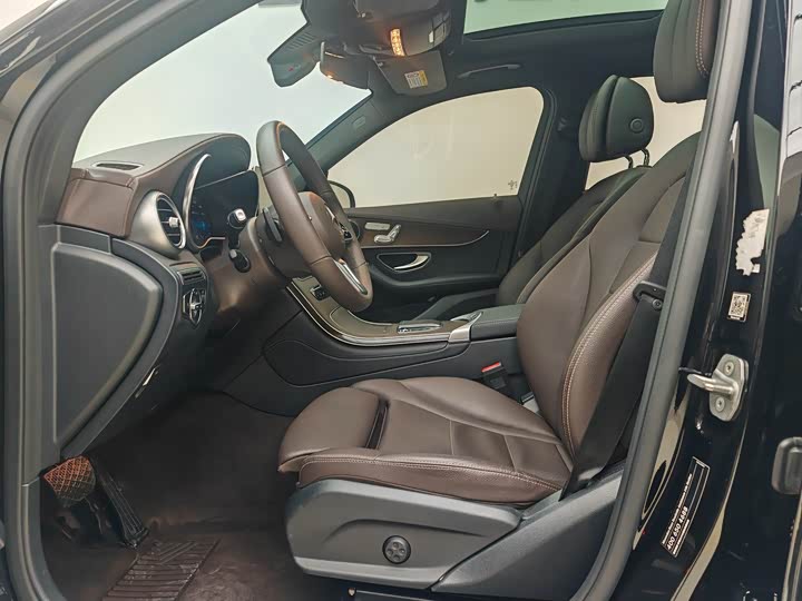 Фото 10 - Mercedes-Benz GLC-Class