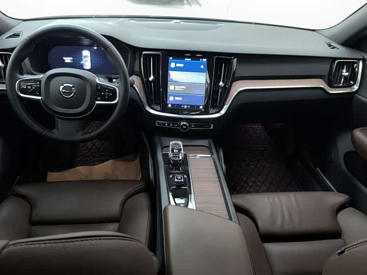 Фото 6 - Volvo S60