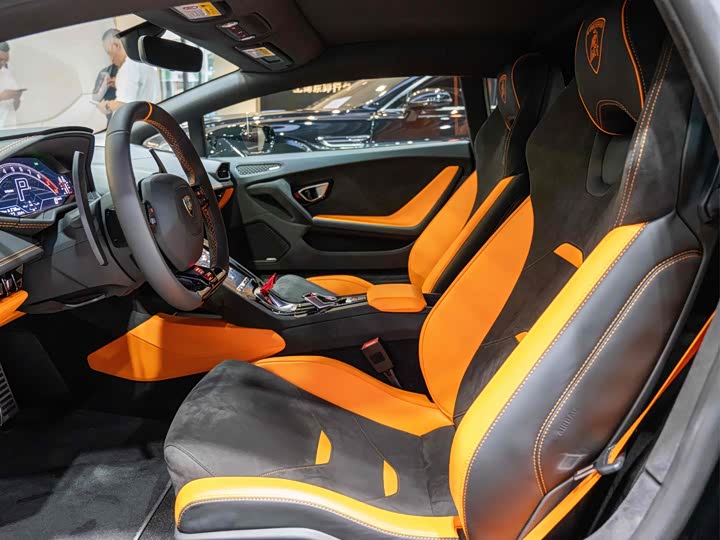 Фото 16 - Lamborghini Huracán