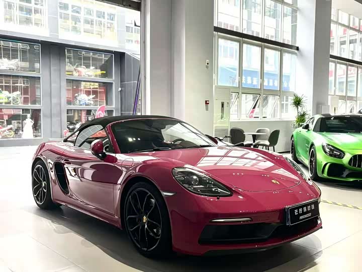 Фото 1 - Porsche 718