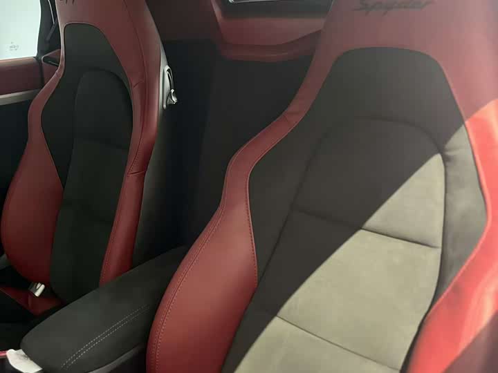 Фото 7 - Porsche 718