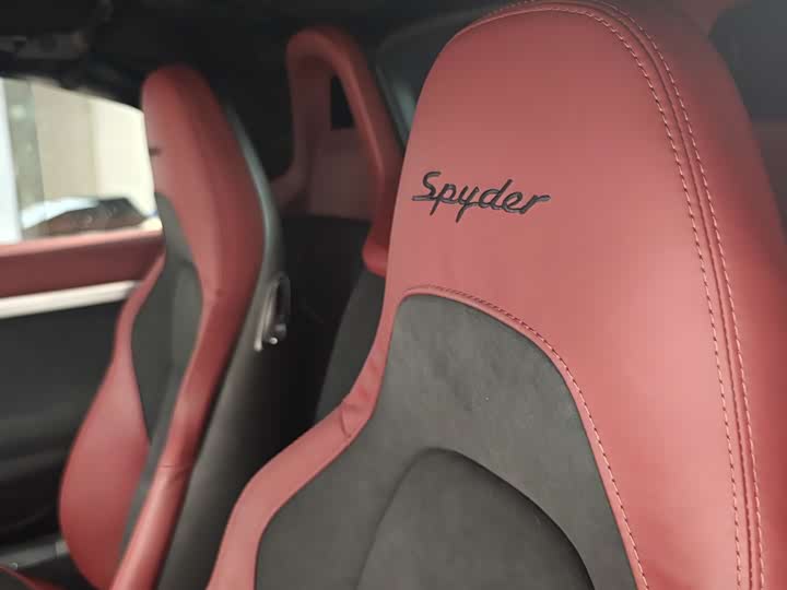 Фото 9 - Porsche 718